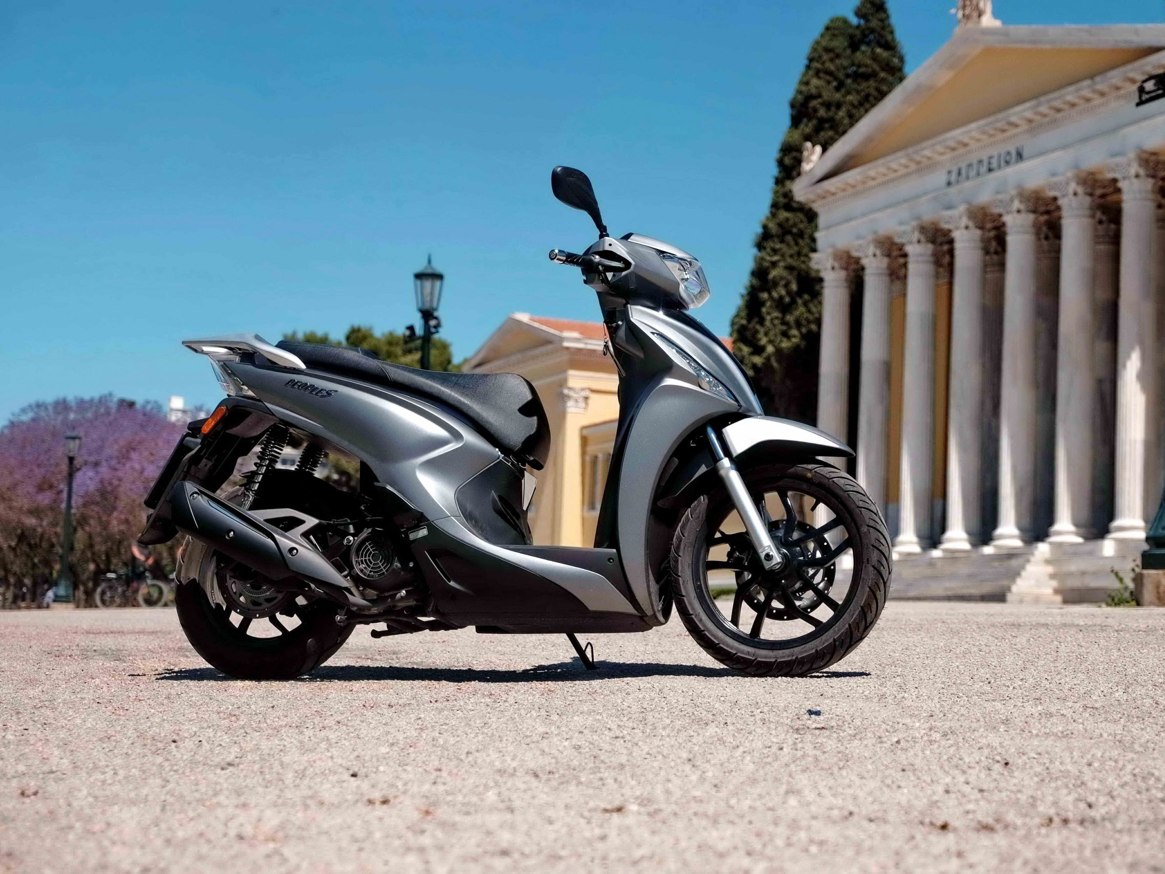 Kymco scooter 200 yalos rent a car